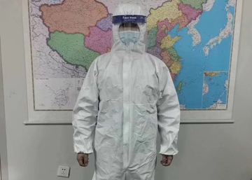 Chemical Resistant Medical Scrub Suits Safety Protective Clothing Microporous Type